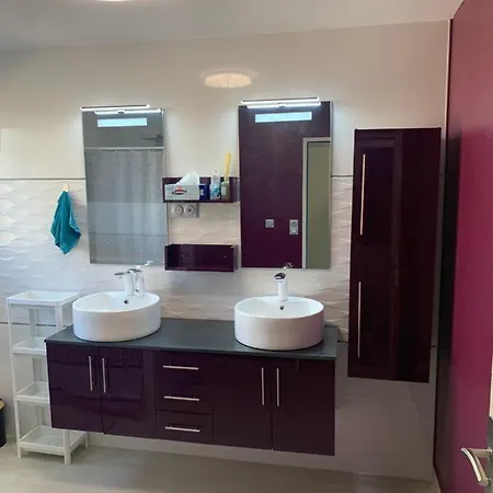 Chambre Privee/Climatisee+Tv /Petit Dejeuner Inclu/Tout Confort Nevers Buitenkant foto