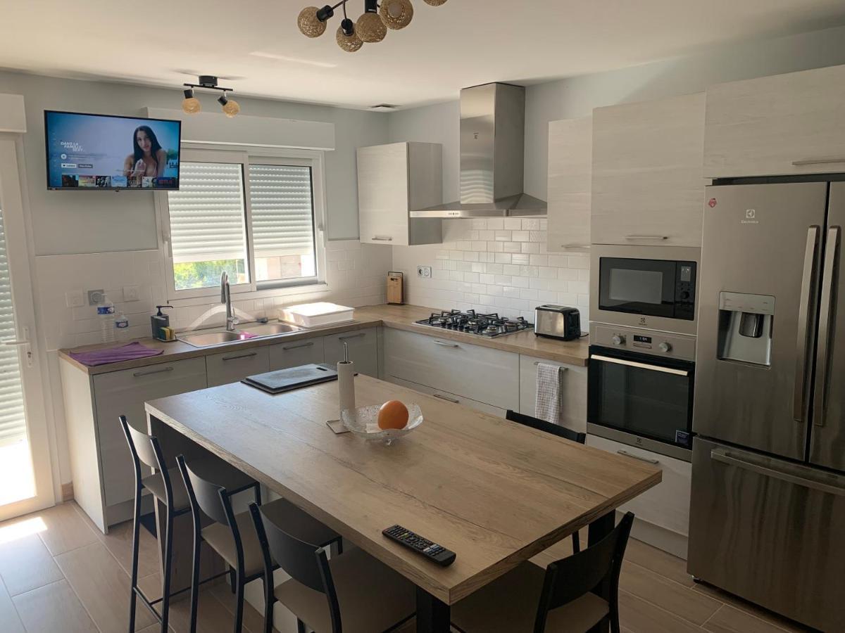 Séjour chez l'habitant Privee/climatisee+tv /petit Dejeuner Inclu/tout Confort Nevers