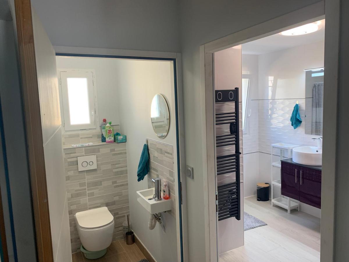 Séjour chez l'habitant Privee/climatisee+tv /petit Dejeuner Inclu/tout Confort